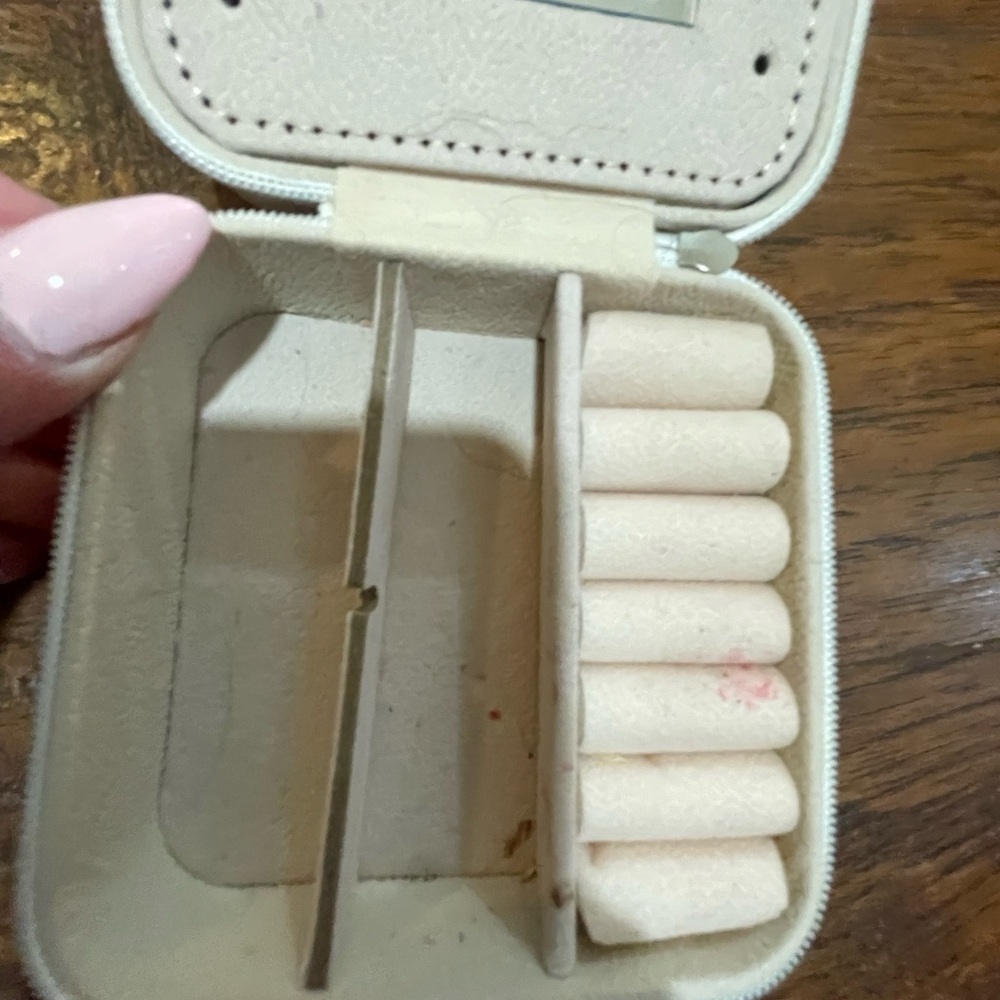 Cream Jewelry Travel Case